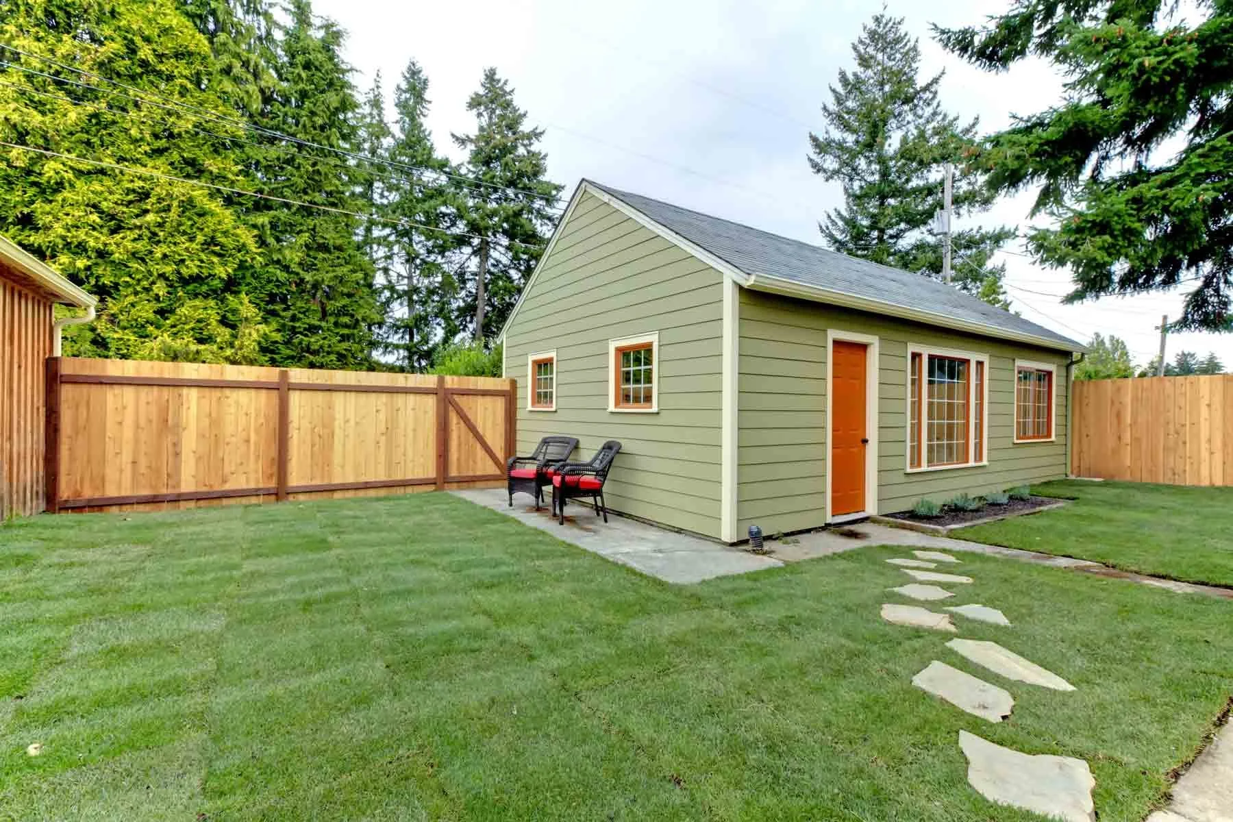 Small backyard accessory dwelling unit